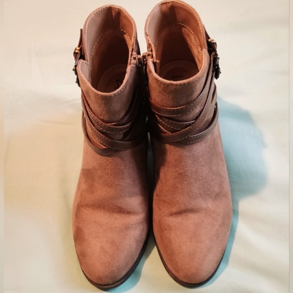 🤎 EUC Womens 8 Lifestride Flex Tan Ankle Boots Winter Fall Autumn Urban Street
